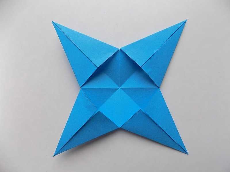 Как создать красивую объемную звезду из бумаги — пошаговая инструкция